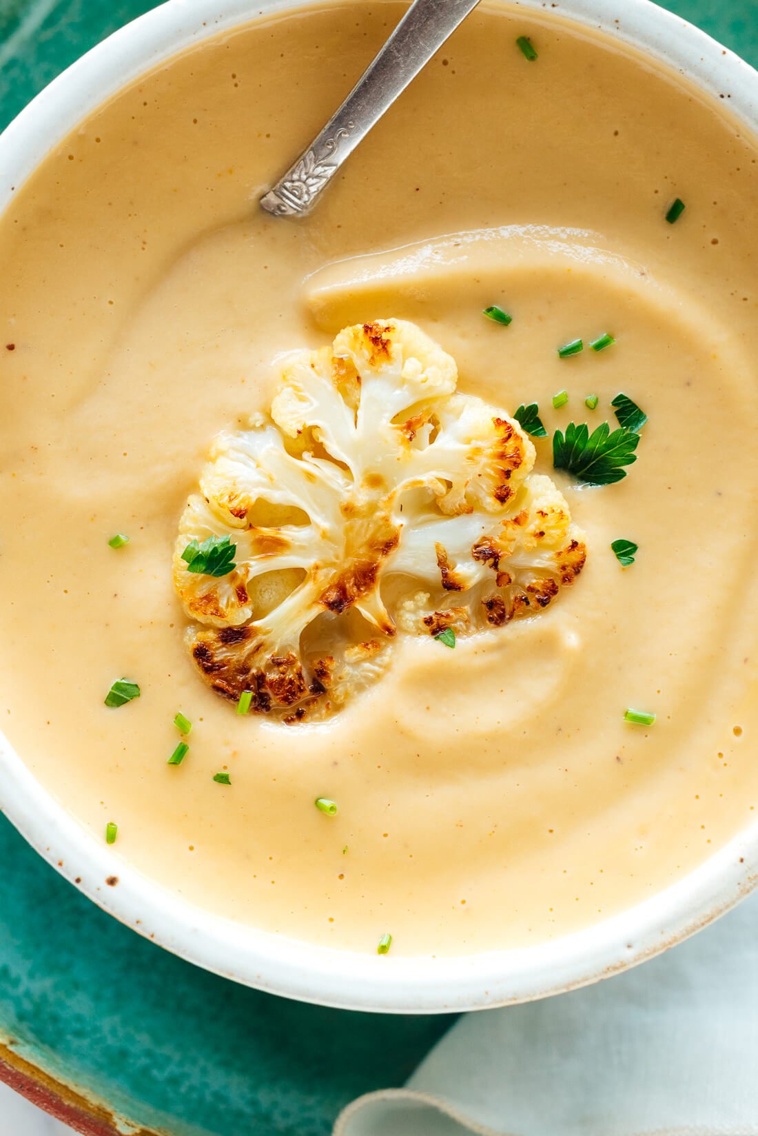 Easy Roasted Cauliflower Soup: Your Cozy Weeknight Comfort Meal